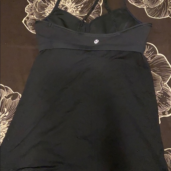 Black tank - Picture 2 of 2